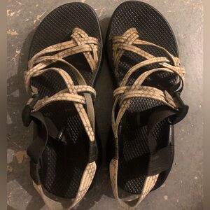 Women’s Chaco Sandals Size 9